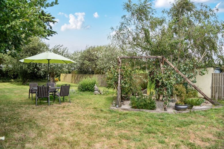  bedroom house, Gammaton, Bideford EX39 - Available