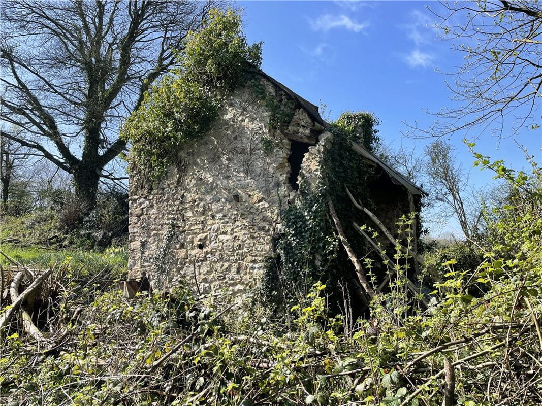  bedroom cottage, Trood's Cottage, Clayhidon EX15 - Available