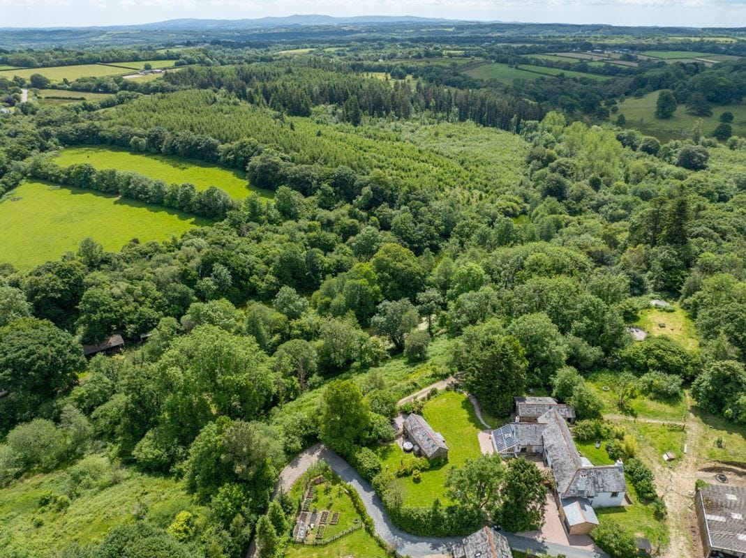 4 bedroom house, Cookbury Court, Cookbury EX22 - Available