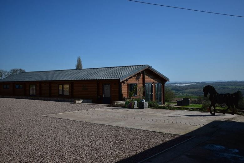 7 bedroom house, St. Weonards, Hereford HR2 - Available