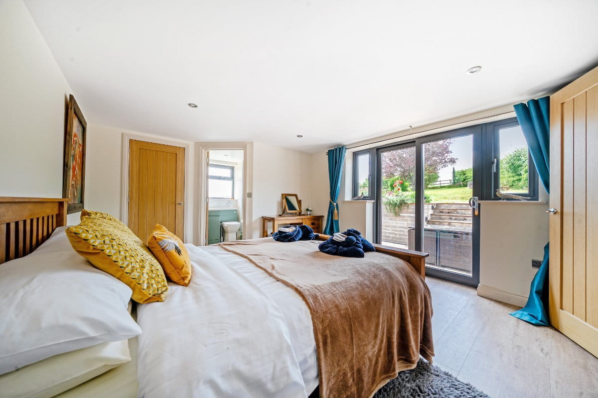 7 bedroom house, St. Weonards, Hereford HR2 - Available