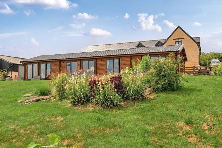 7 bedroom house, St. Weonards, Hereford HR2 - Available