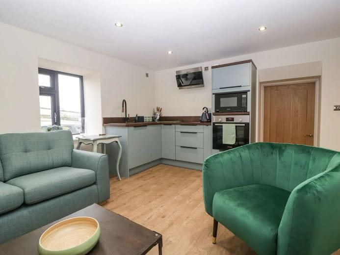 7 bedroom house, St. Weonards, Hereford HR2 - Available