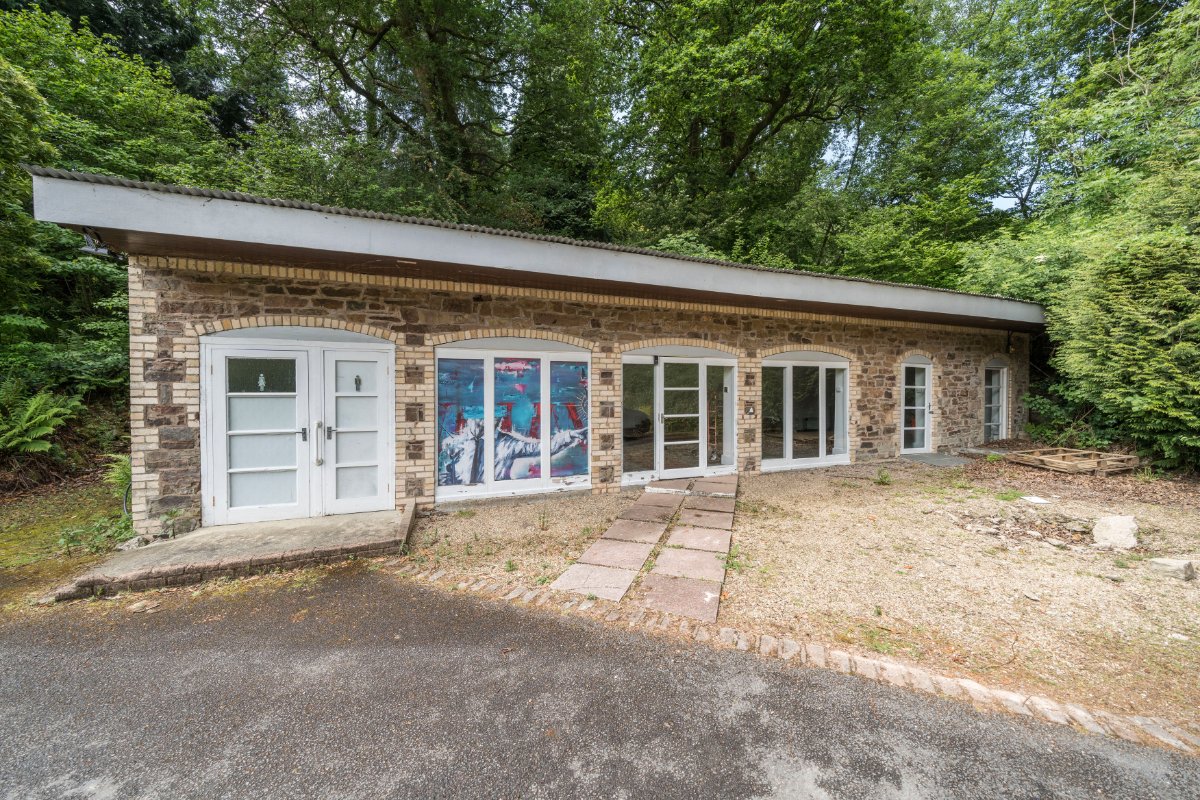 17.7 acres Country Estate, Muddiford, Barnstaple EX31 - Available