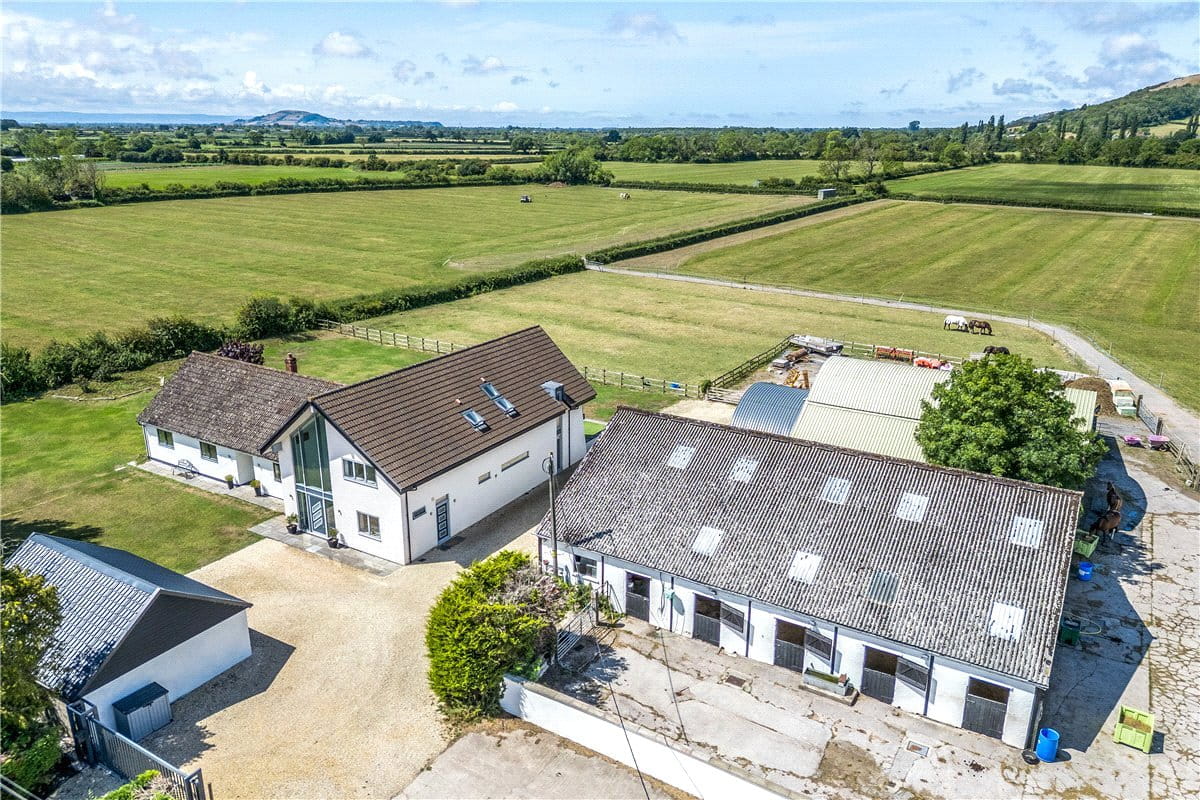 8.7 acres House, Lower Weare, Axbridge BS26 - Available