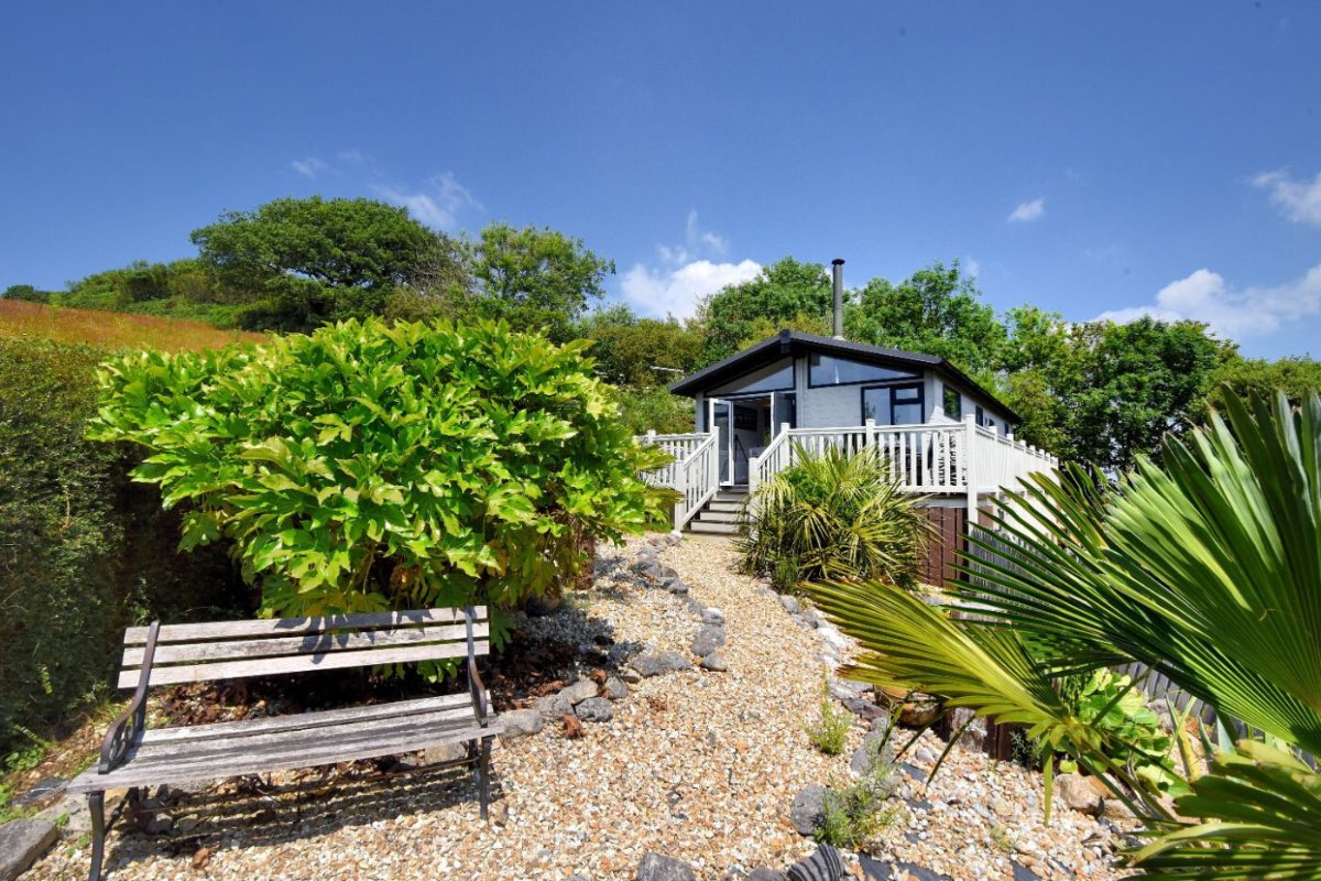 3 bedroom house, High Bullen & Holidays, Sun Lane DT6 - Available