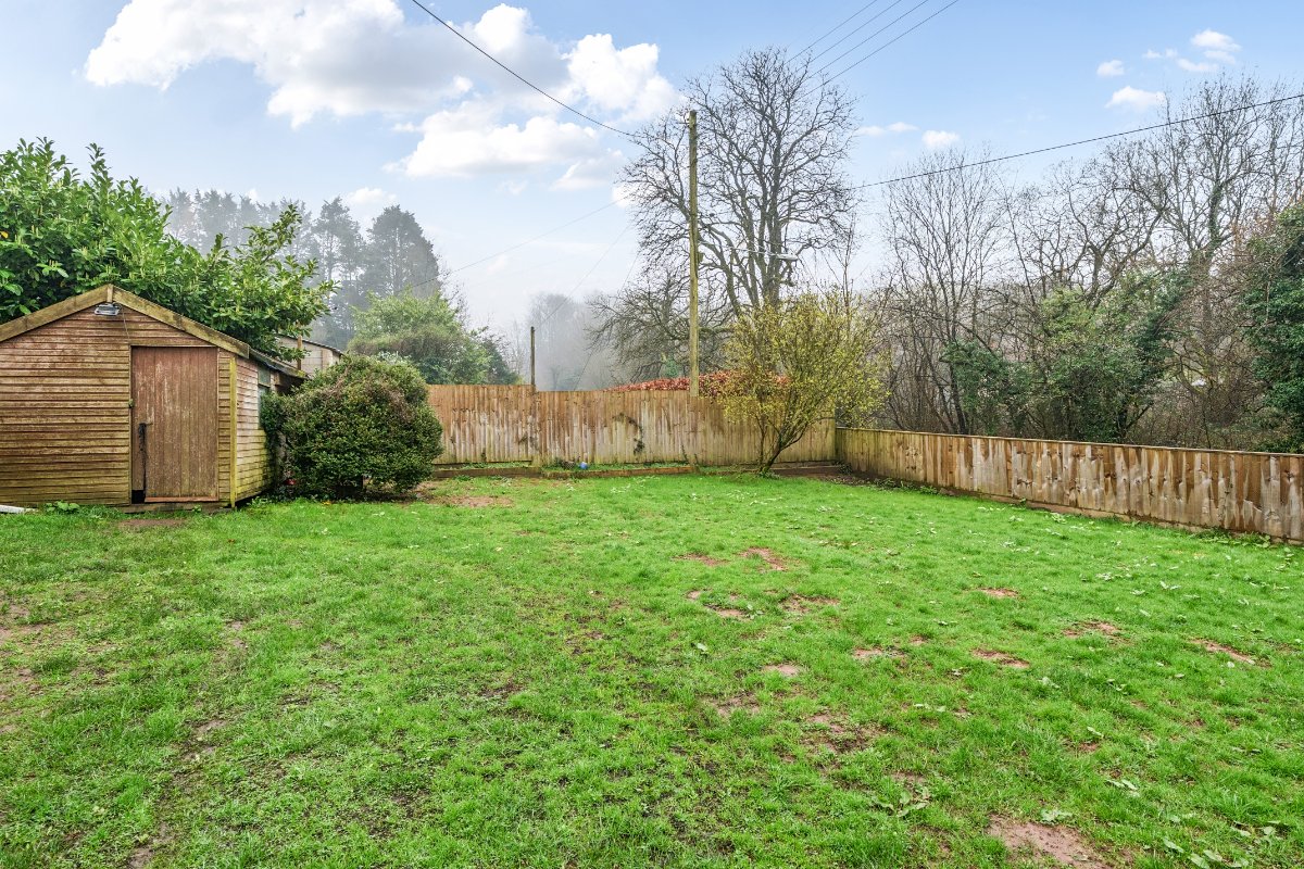 3 bedroom bungalow, Mendip Road, Stoke St. Michael BA3 - Available