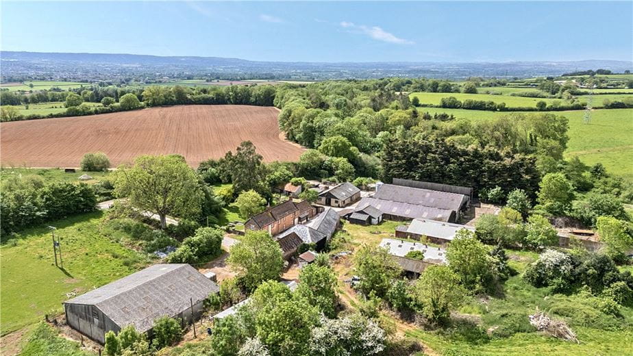 38.5 acres House, West Monkton, Taunton TA2 - Available
