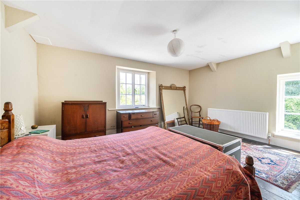 38.5 acres House, West Monkton, Taunton TA2 - Available