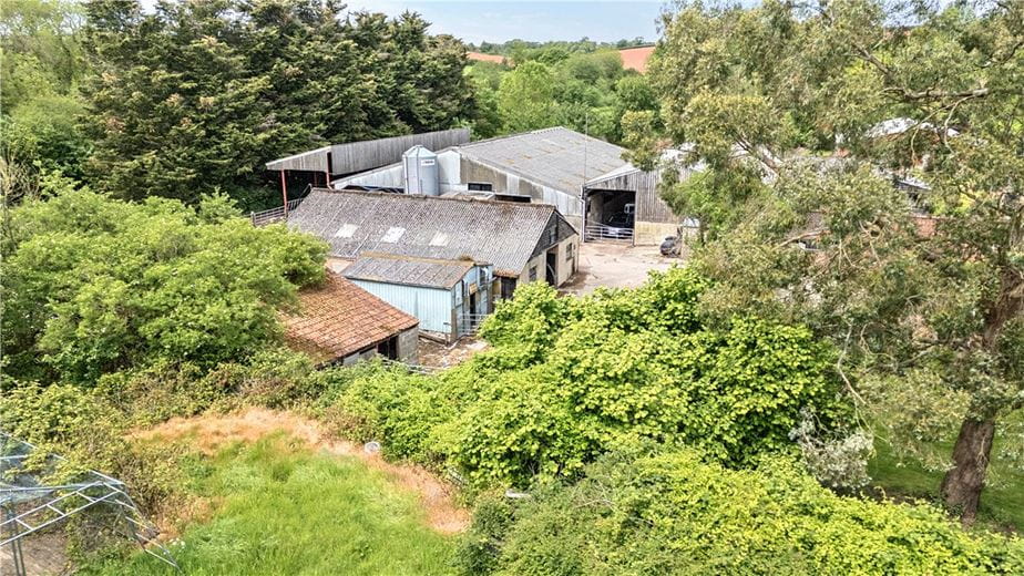 38.5 acres House, West Monkton, Taunton TA2 - Available