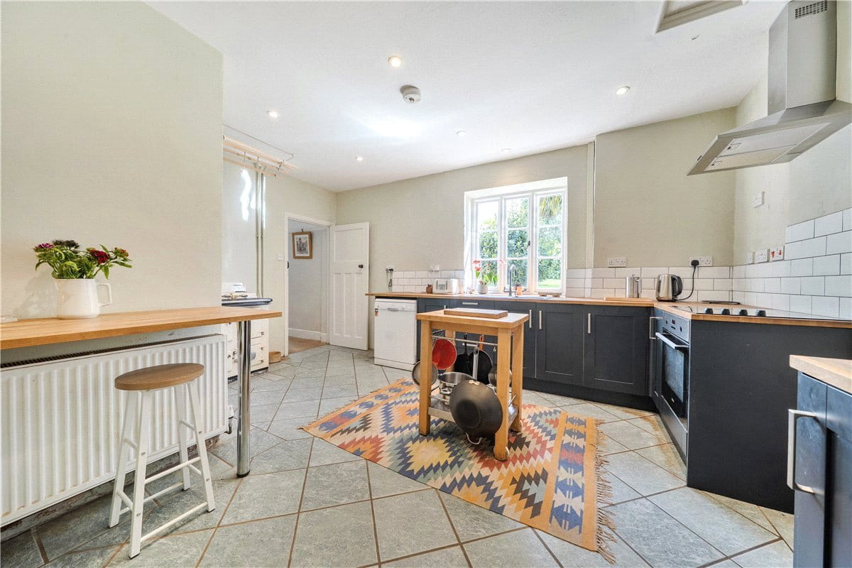 15.6 acres House, West Monkton, Taunton TA2 - Available