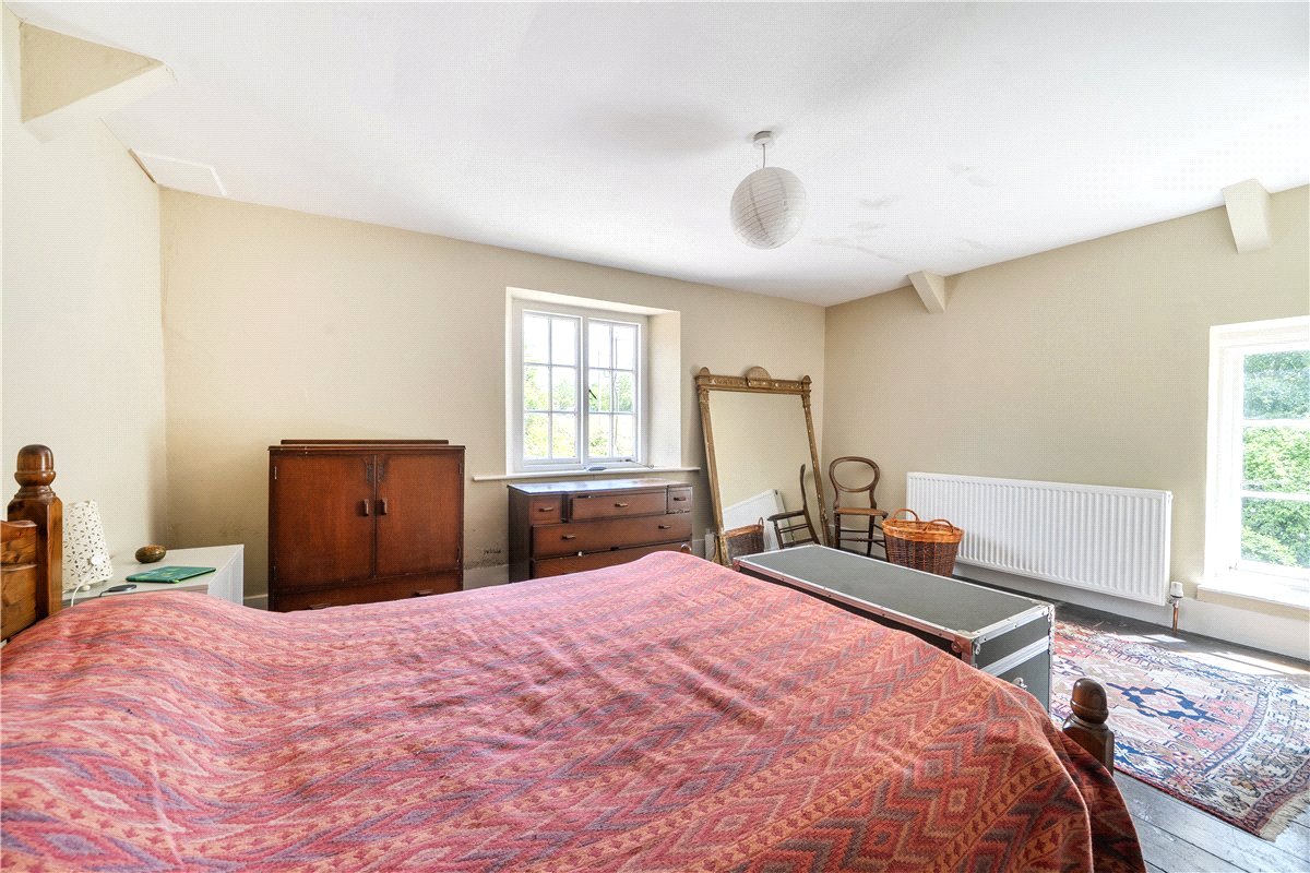 15.6 acres House, West Monkton, Taunton TA2 - Available