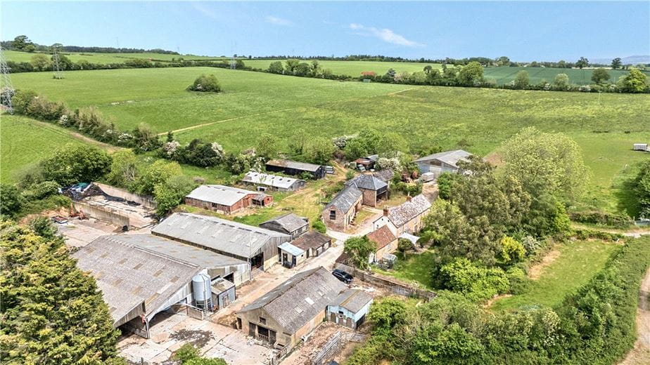15.6 acres House, West Monkton, Taunton TA2 - Available