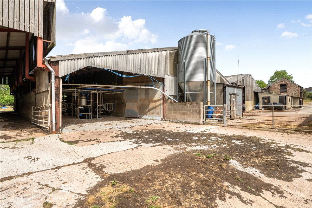15.6 acres House, West Monkton, Taunton TA2 - Available