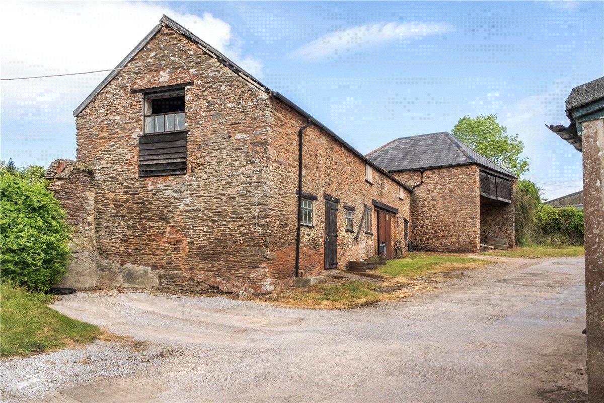 15.6 acres House, West Monkton, Taunton TA2 - Available