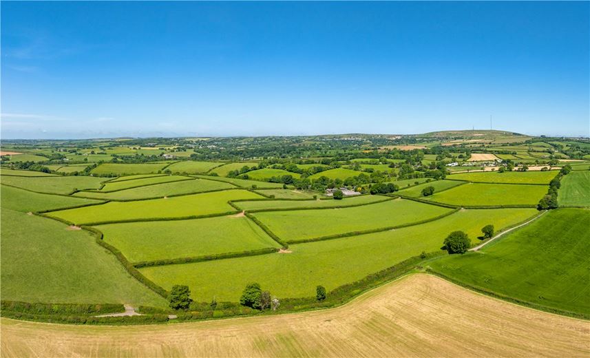 101.7 acres House, Liskeard, Cornwall PL14 - Under Offer