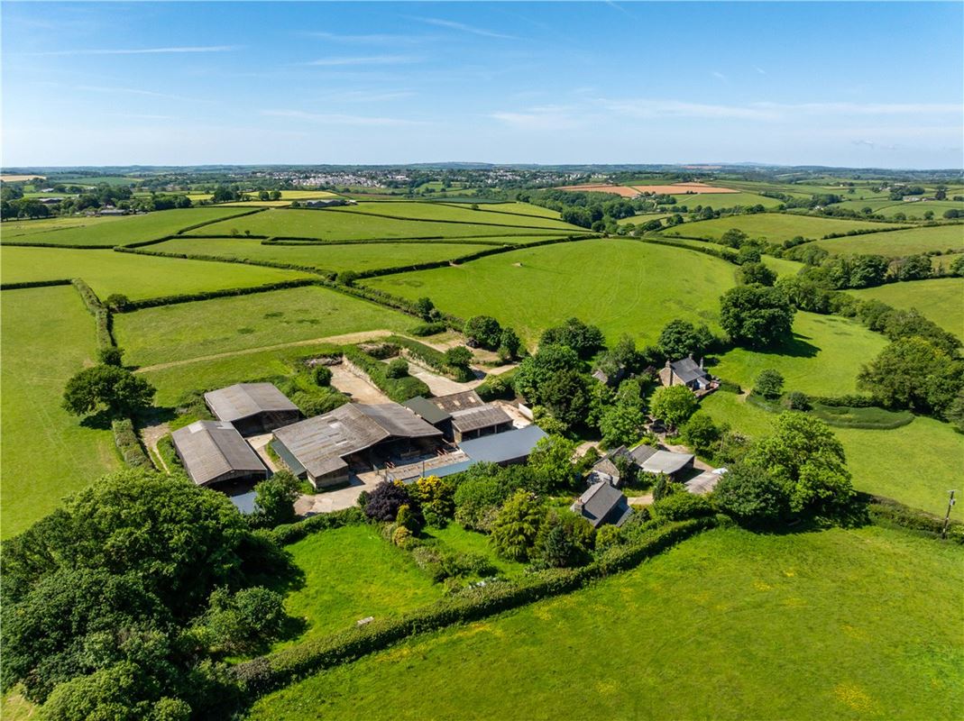 101.7 acres House, Liskeard, Cornwall PL14 - Under Offer