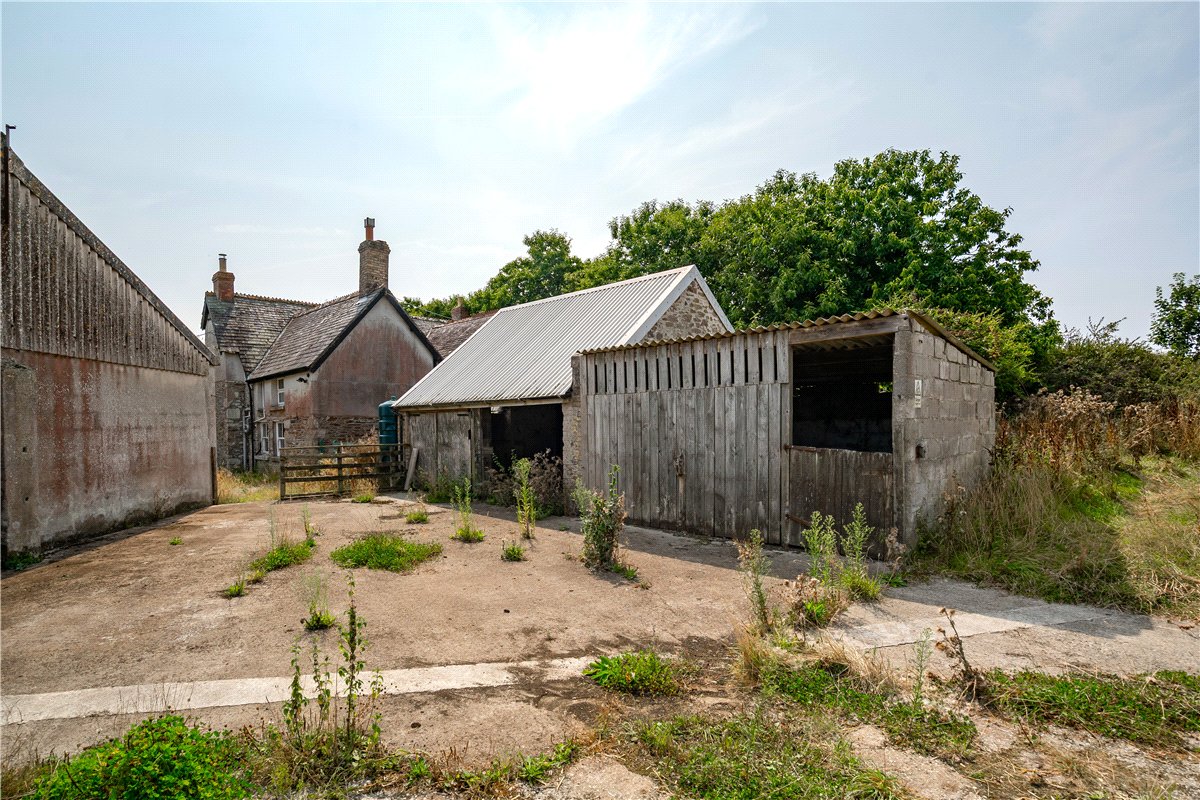 4.4 acres House, Grampound Road, Truro TR2 - Available