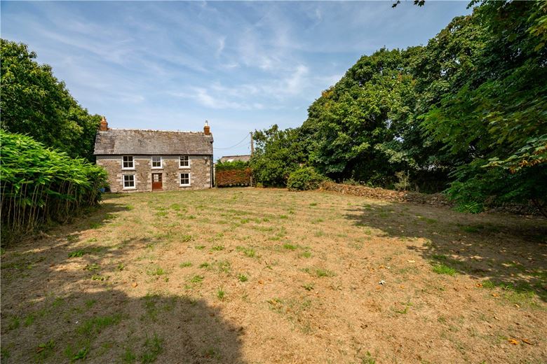 4.4 acres House, Grampound Road, Truro TR2 - Available