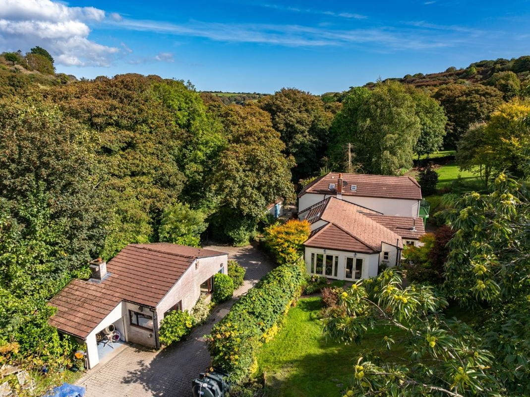 6.8 acres Farm, Hale Mills, Twelveheads TR4 - Available