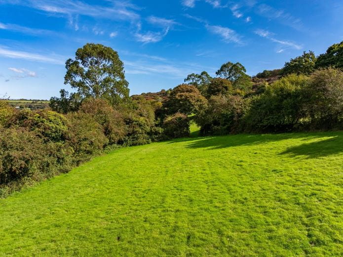 6.8 acres Farm, Hale Mills, Twelveheads TR4 - Available