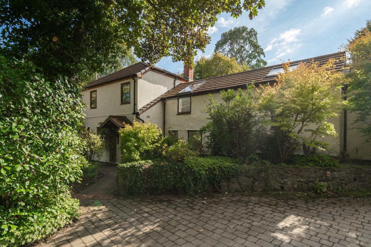 6.8 acres Farm, Hale Mills, Twelveheads TR4 - Available