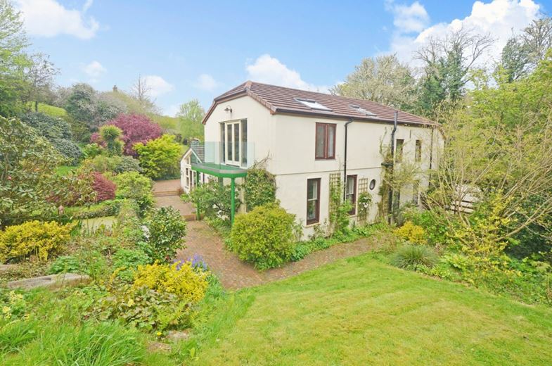 6.8 acres Farm, Hale Mills, Twelveheads TR4 - Available