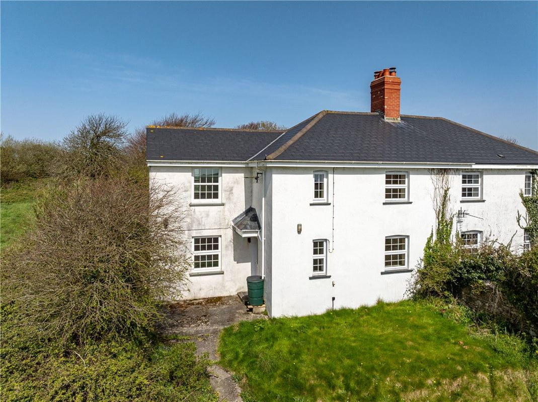 3 bedroom house, Tregony, Truro TR2 - Available