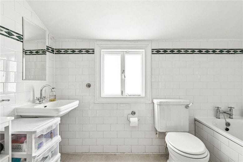 5 bedroom house, Cathles Road, London SW12 - Available