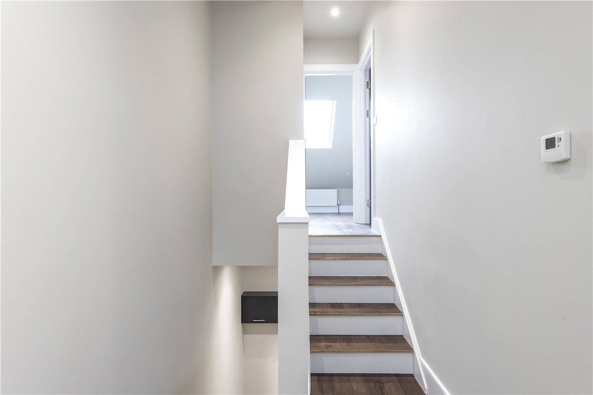 2 bedroom flat, Trinity Road, London SW17