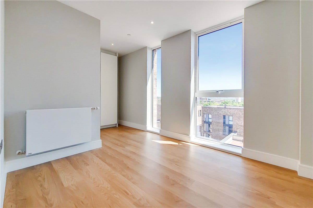 2 bedroom flat, Greyhound Parade, Wimbledon Grounds, London SW17