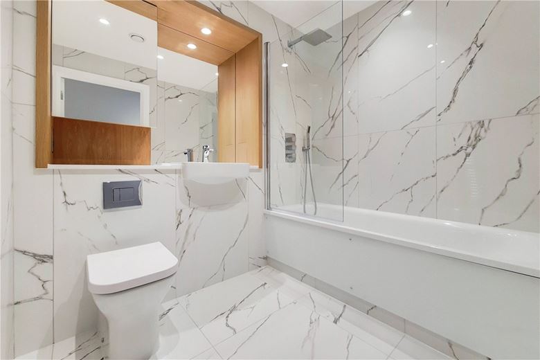 2 bedroom flat, Greyhound Parade, Wimbledon Grounds, London SW17 - Available