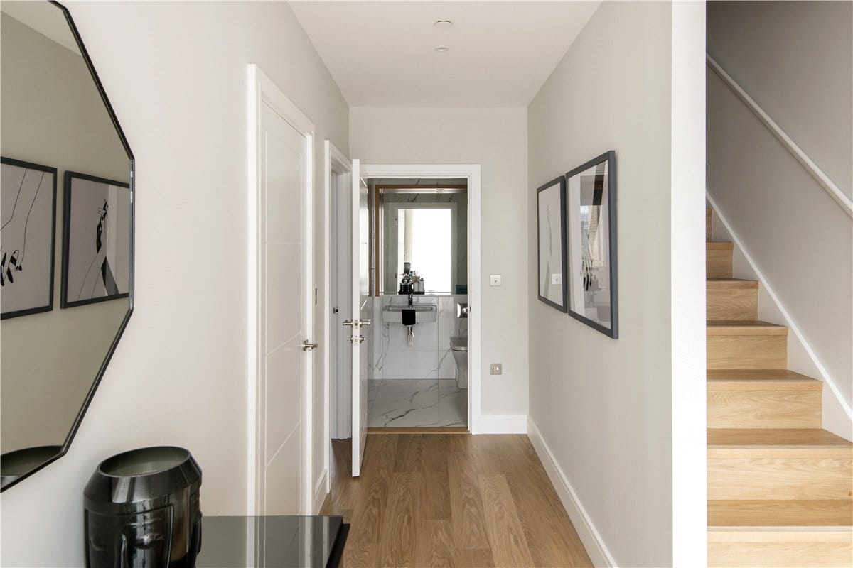 3 bedroom maisonette, Greyhound Parade, Wimbledon Grounds, London SW17 - Available