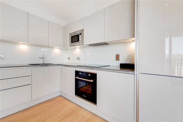 2 bedroom flat, Greyhound Parade, Wimbledon Grounds, London SW17 - Let Agreed