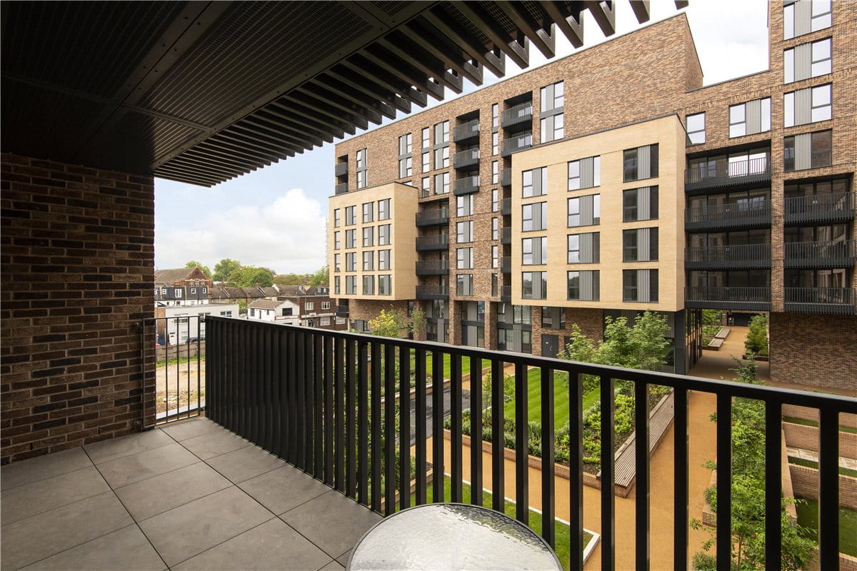 2 bedroom flat, Greyhound Parade, Wimbledon Grounds, London SW17 - Available