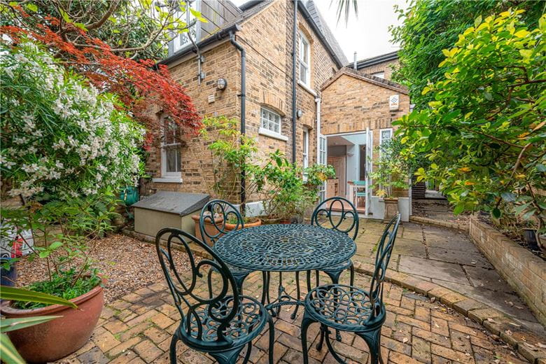 4 bedroom house, Ursula Street, London SW11