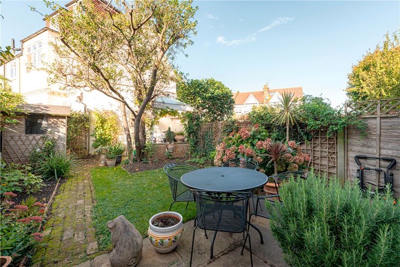 4 bedroom house, Sandgate Lane, London SW18