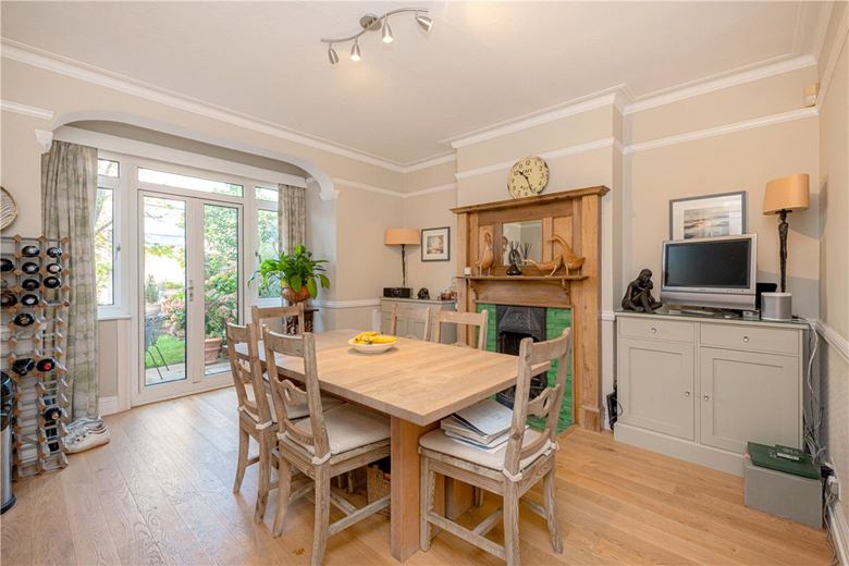 4 bedroom house, Sandgate Lane, London SW18