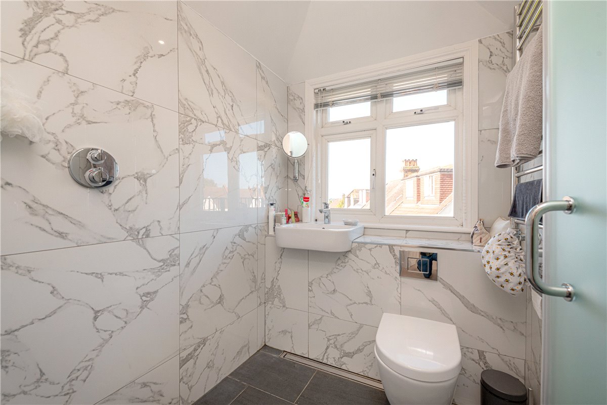 4 bedroom house, Sandgate Lane, London SW18