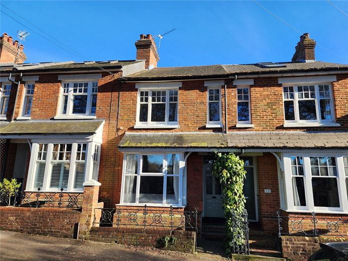 3 bedroom house, Owens Road, Winchester SO22 - Available