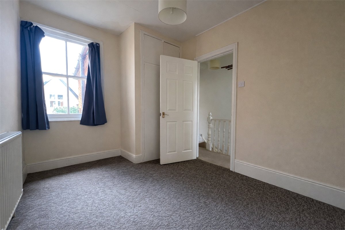 3 bedroom house, Owens Road, Winchester SO22 - Available