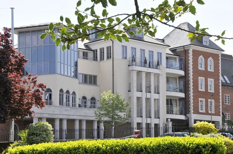 2 bedroom flat, Jewry Street, Winchester SO23