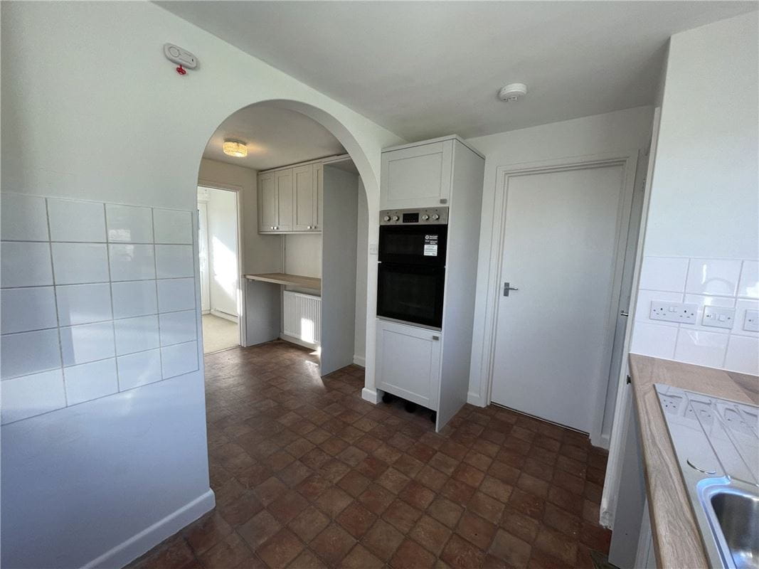 3 bedroom house, Stoke Charity Road, Kings Worthy SO21