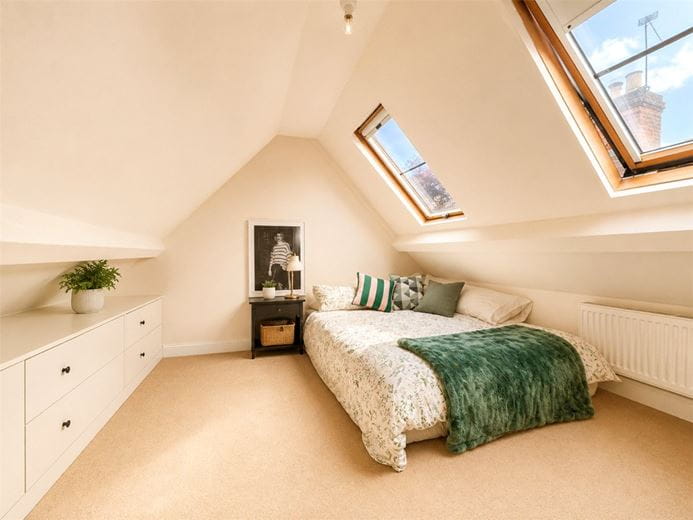 3 bedroom flat, Little Minster Street, Winchester SO23