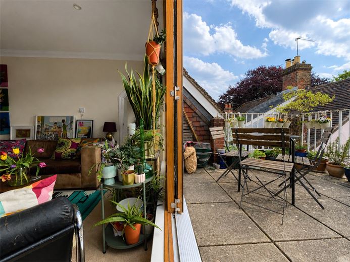 3 bedroom flat, Little Minster Street, Winchester SO23