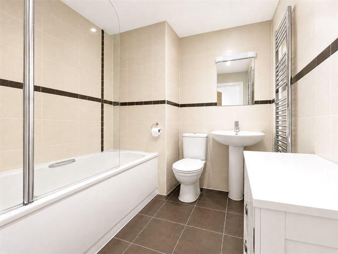 2 bedroom flat, Fraser Gardens, Winchester SO22