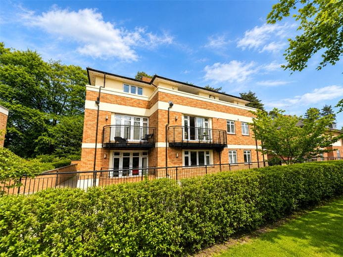 2 bedroom flat, Fraser Gardens, Winchester SO22