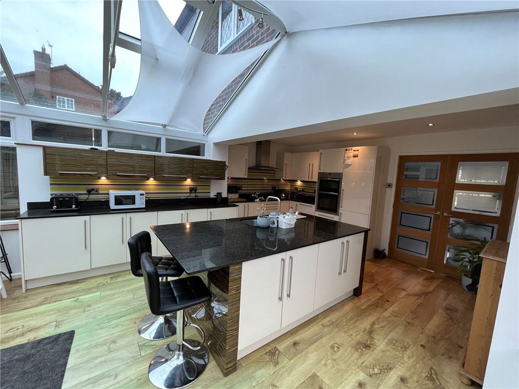 3 bedroom house, Wesley Road, Kings Worthy SO23