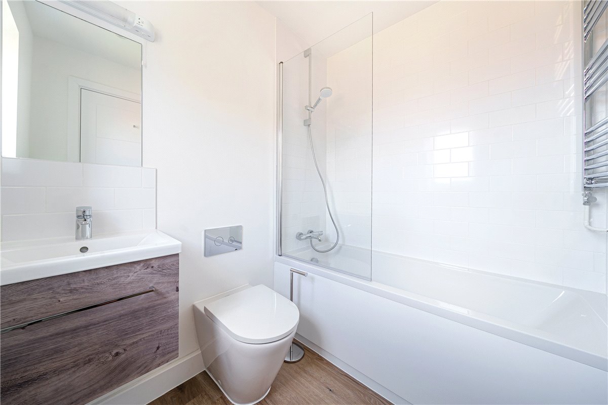 2 bedroom house, Hammonds Green, Totton SO40 - Available