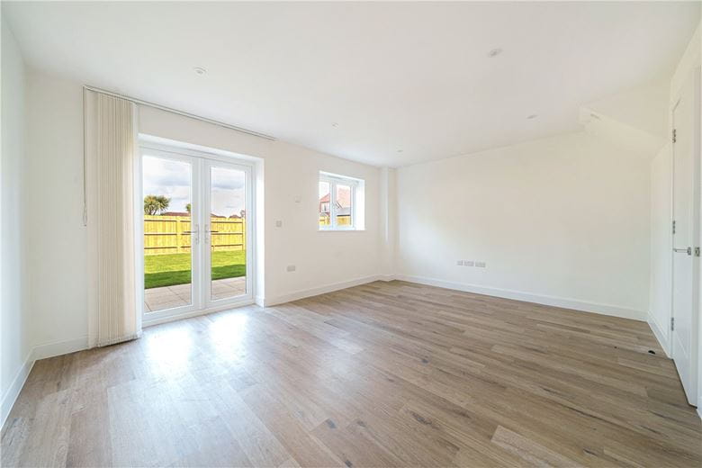 2 bedroom house, Hammonds Green, Totton SO40 - Available